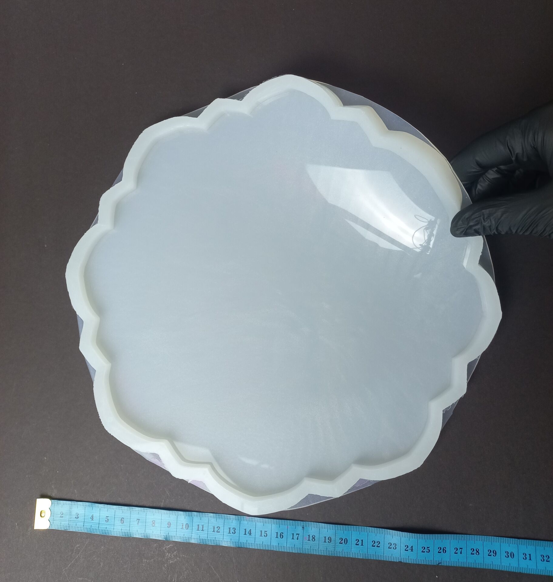 25cm Muhteşem Desenli Yuvarlak Epoksi Silikon Tepsi Kalıbı Derinlik 6mm