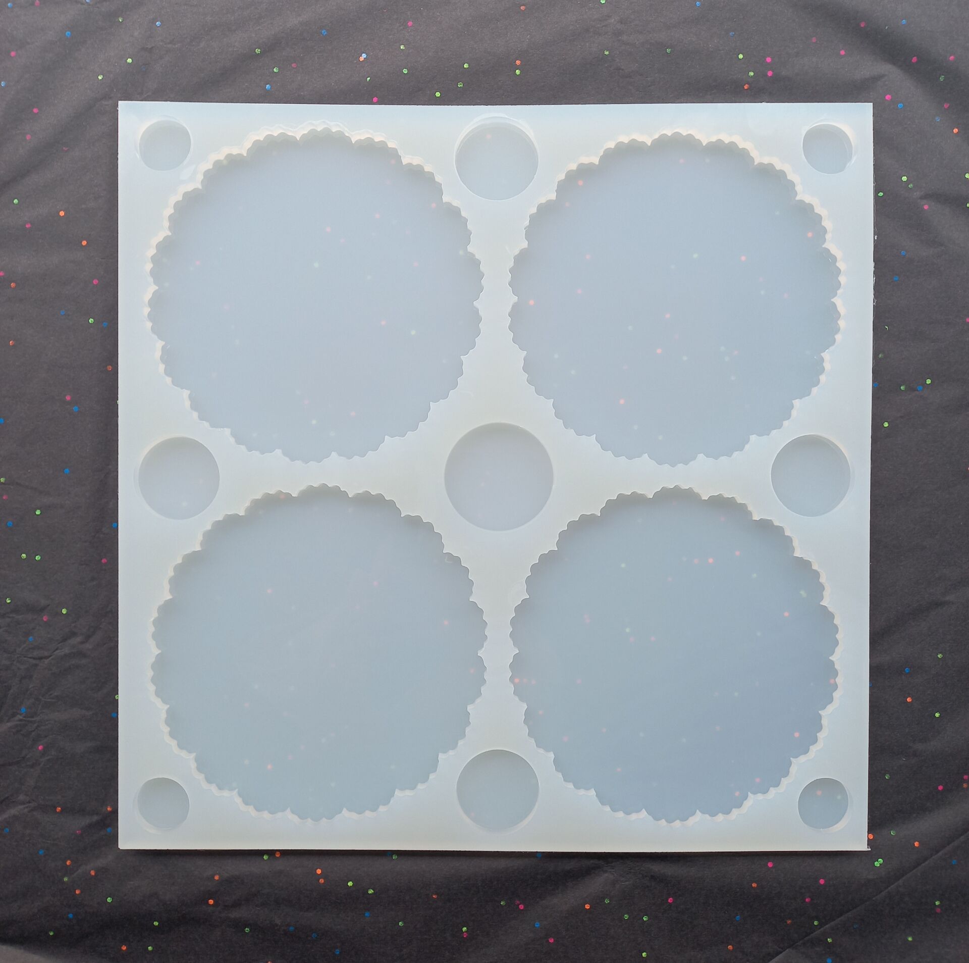12.5cm Çiçek Desenli Epoksi Silikon Kalıp Derinlik 6mm