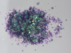 Morumsu hologramlı varak görünümlü kırpı