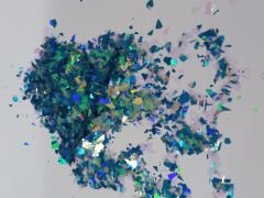 Mavimsi hologramlı varak görünümlü kırpı